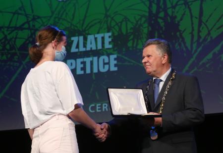 ZLATA PETICA 50 FOTO LJUBO VUKELIČ